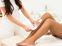 Model Using Waxing Body Waxing β iModel Beauty Bar